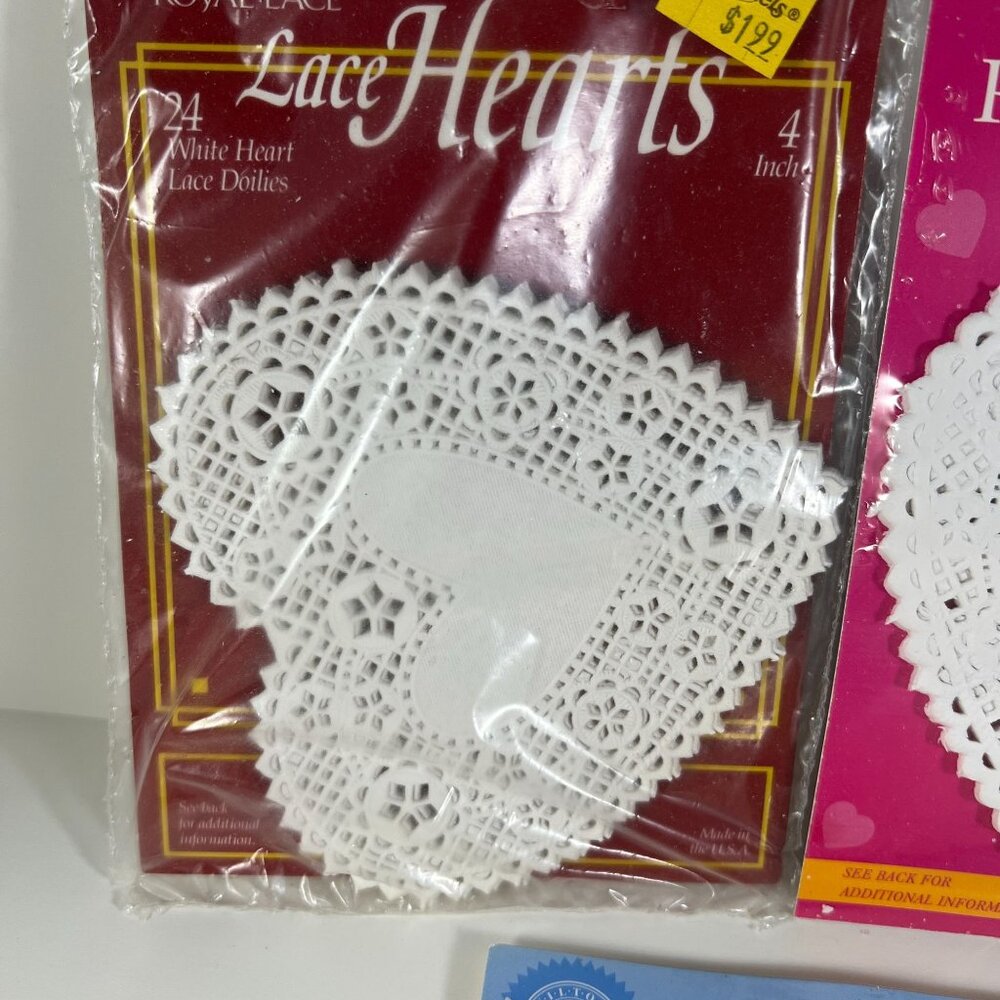 Royal Lace White & Gold Heart & Round Doilies Set 24 White 4" Heart & 12 Gold Ro - Picture 2 of 4